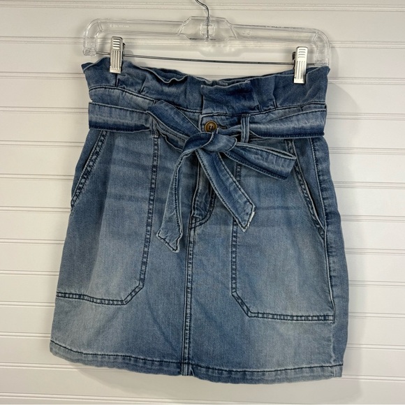 Free People women’s Splendor In The Grass paperbag waist denim skirt. Size 4. - Picture 1 of 6